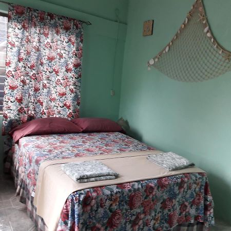 Villy'S Cottage North End Ngoại thất bức ảnh