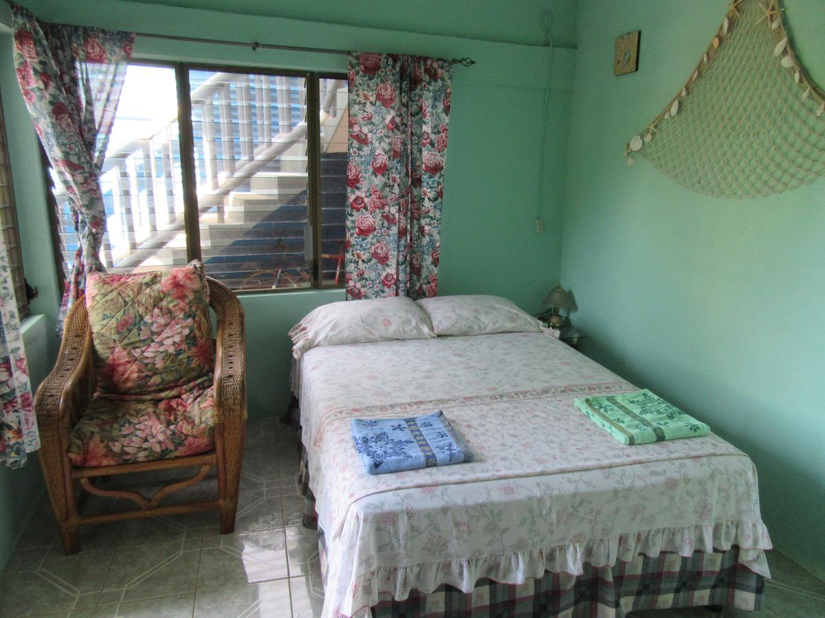 Villy'S Cottage North End Ngoại thất bức ảnh